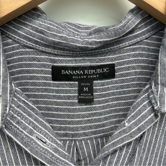 Banana Republic sleeveless button down shirt - Picture 6 of 6